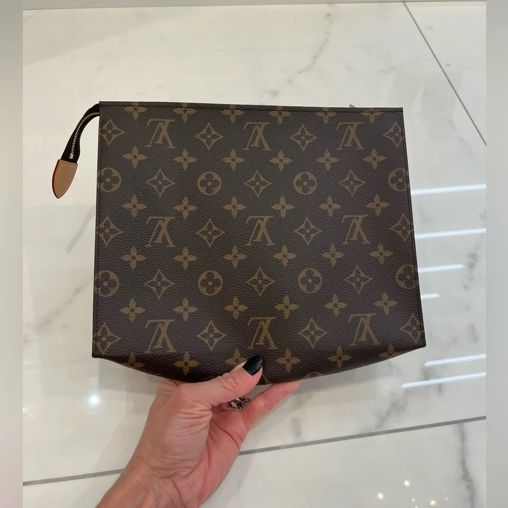 Louis Vuitton Monogram Canvas Poche Toilette - Picture 3 of 13